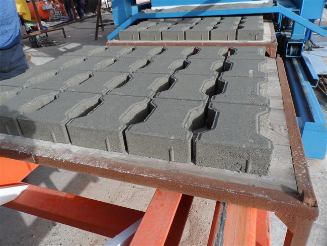 Ready_concrete_paving_blocks.jpg